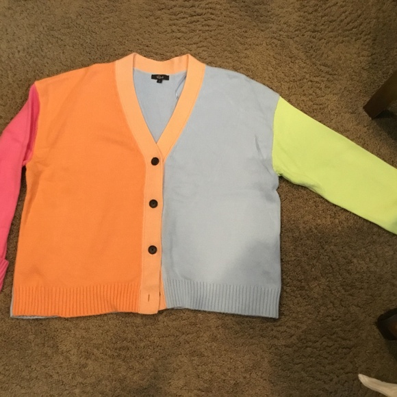 Sweater - Picture 1 of 1